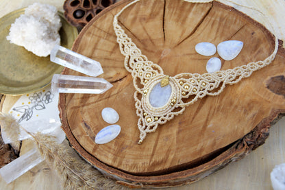 Bohemian moonstone macrame necklace