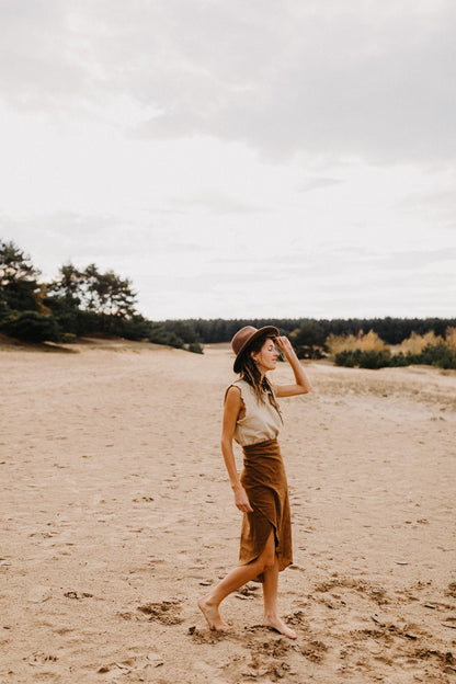 Bohemian high waist wrap skirt made from high quality cotton | Elegant rust colored pareo skirt with ribbon at the waist.