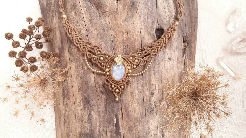 Bohemian Moonstone necklace Moonstone macrame necklace tribal necklace with healing crystal Bohemian necklace with stone.