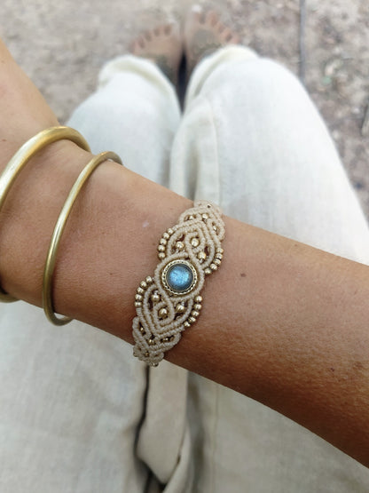 Labradorite macrame bracelet | boho bracelet | tribal bracelet | woven bracelet