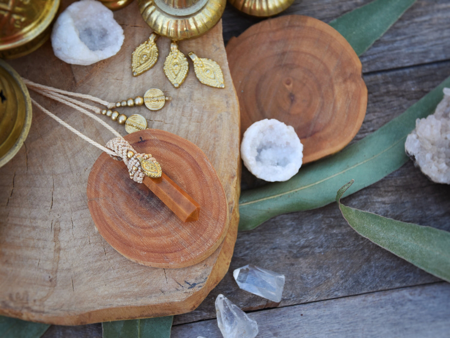 Small tower crystal pendant | Boho pendant | Yoga pendant | Spiritual pendulum | natural pendant