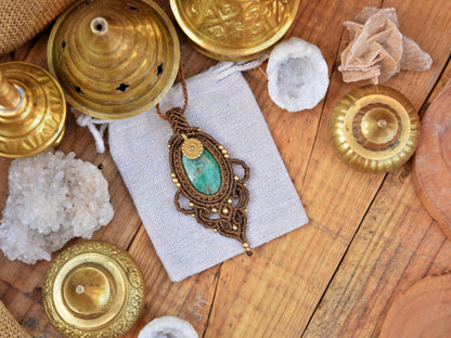 Cute boho pendant | Ornamental macrame pendant | crystal necklace | gemstone necklace | yoga necklace