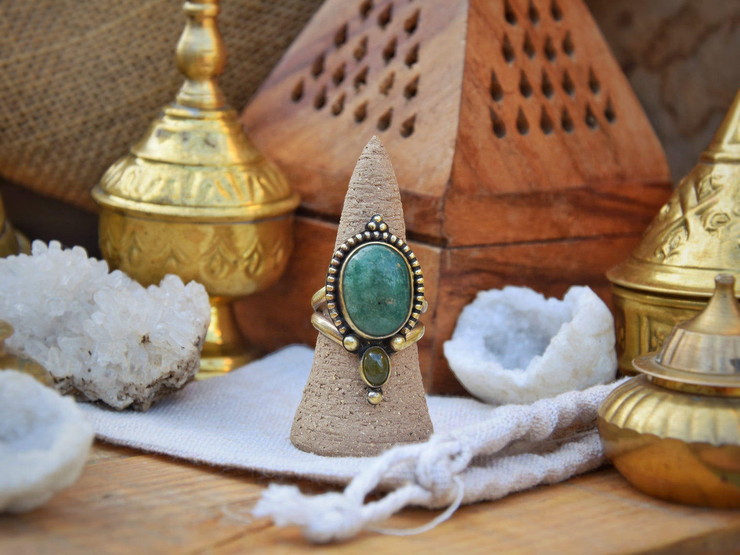 Foresty brass ring | Tribal ring | Boho ring | Goddess ring | Ethnic ring | Gemstone ring