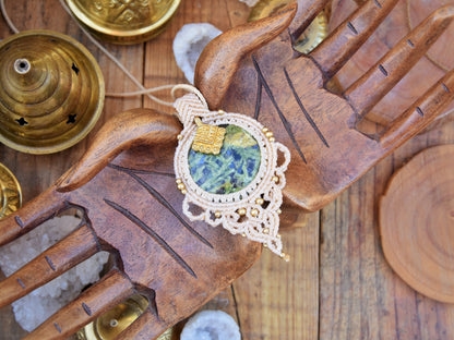 Earthy Boho macrame pendant | Ornamental macrame pendant | crystal necklace | gemstone necklace | yoga necklace