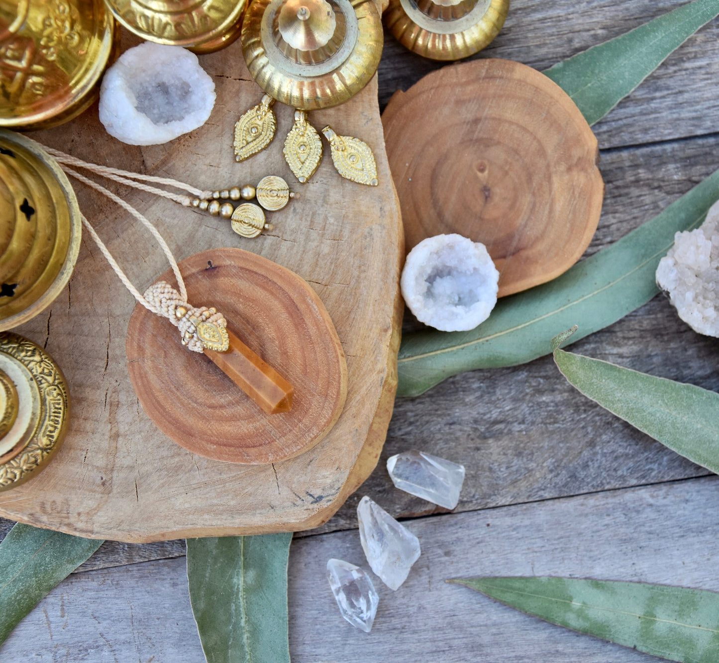 Small tower crystal pendant | Boho pendant | Yoga pendant | Spiritual pendulum | natural pendant