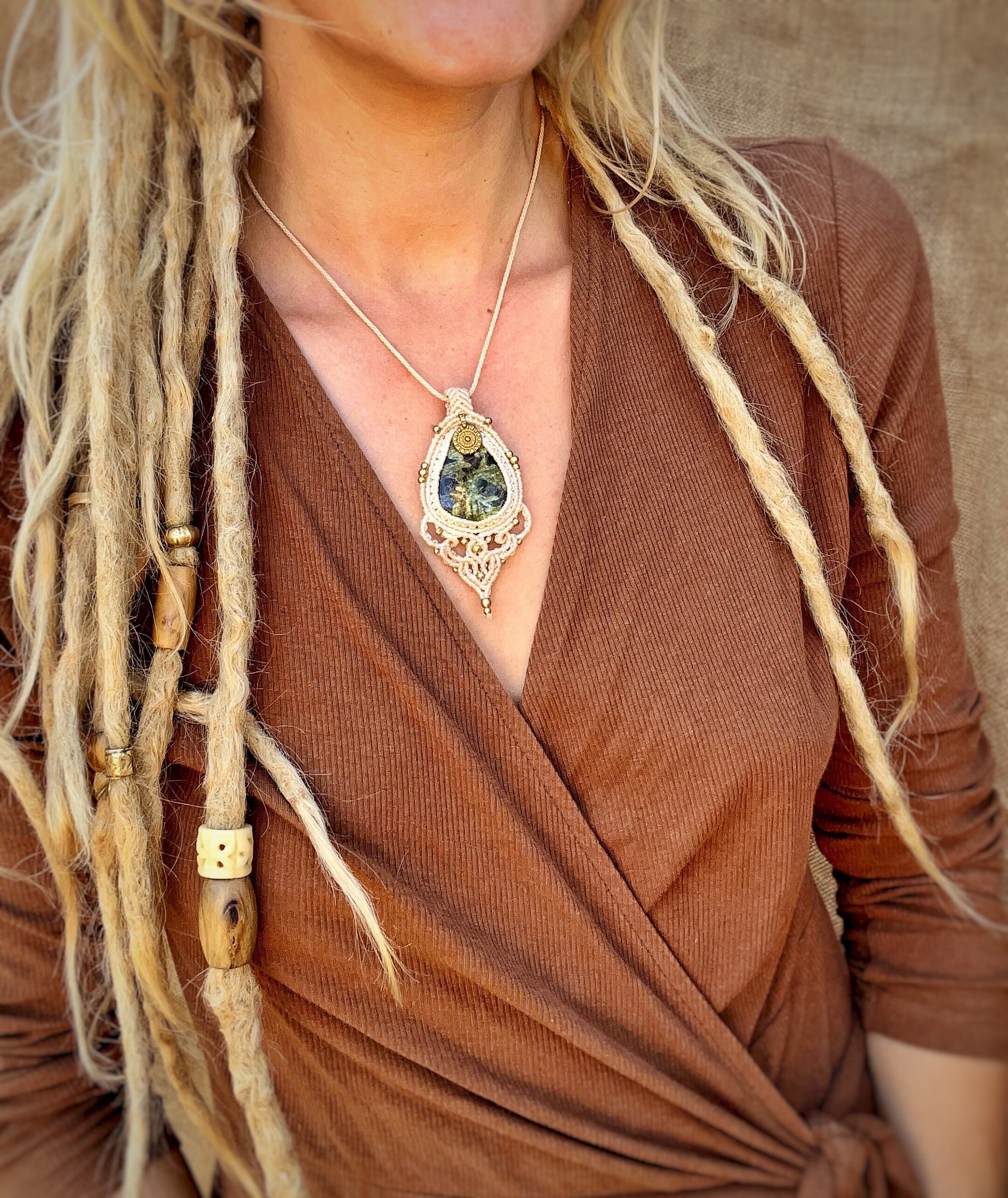 Cute boho pendant | Ornamental macrame pendant | crystal necklace | gemstone necklace | yoga necklace