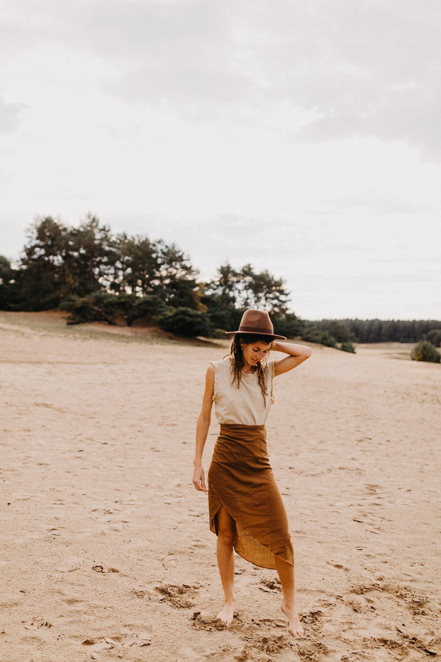 Bohemian high waist wrap skirt made from high quality cotton | Elegant rust colored pareo skirt with ribbon at the waist.