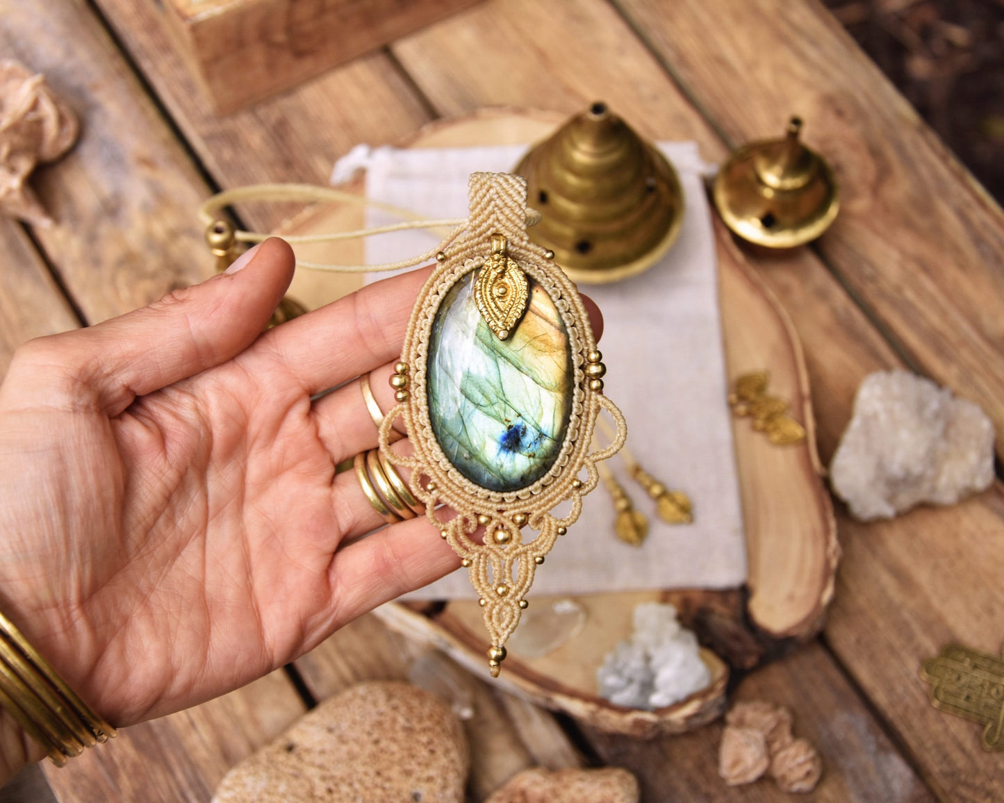 Large Labradorite macrame necklace | Bohemian macrame pendant | tribal necklace | Spiritual jewelry | Gypsy necklace