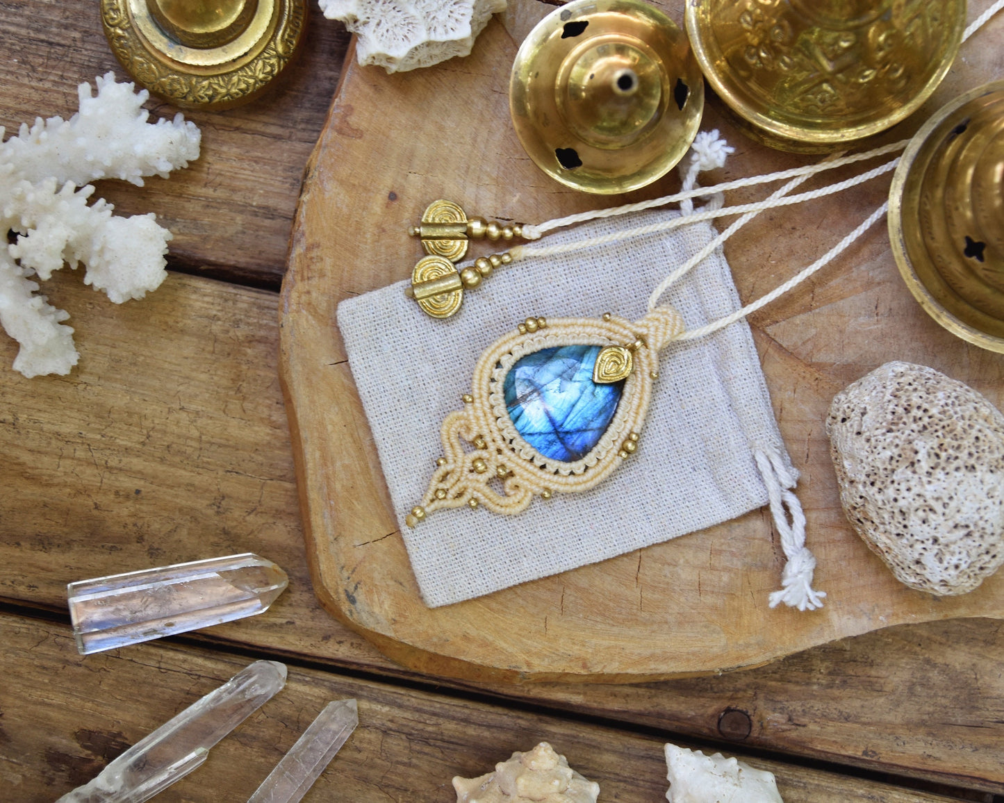 Blue Labradorite macrame pendant | Large gemstone amulet | Large boho pendant | Goddess pendant