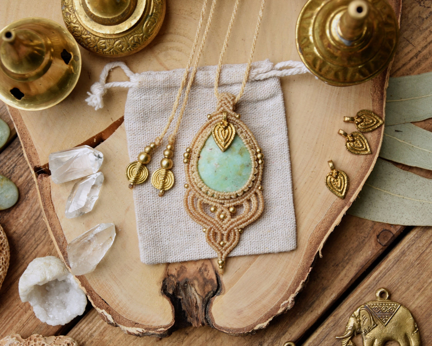 Bohemian macrame pendant with Chrysoprase crystals | gemstone pendant | bohemian pendant| tribal pendant| chrysoprase necklace