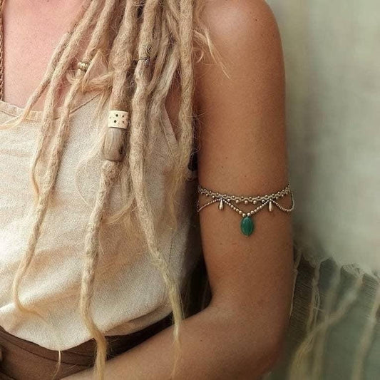 Upper arm bracelet | macrame arm band with Aventurine | bohemian bracelet | gemstone bracelet